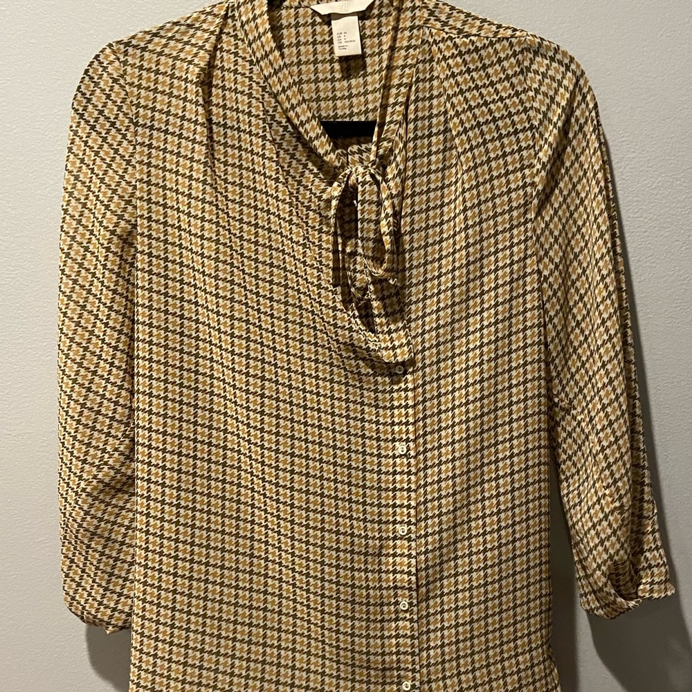 H&M Chiffon Plaid Casual Elegant Blouse w/ Bow VINTAGE